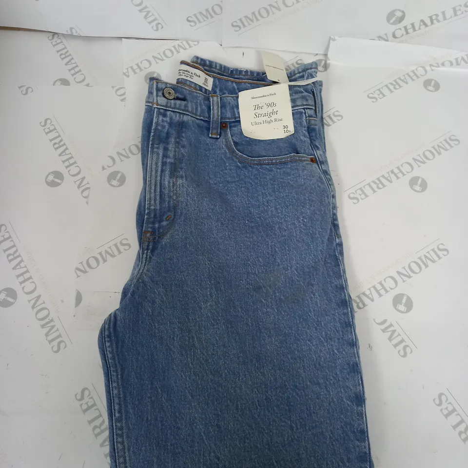 ABERCROMBIE AND FITCH ULTRA HIGH RISE JEANS SIZE W30