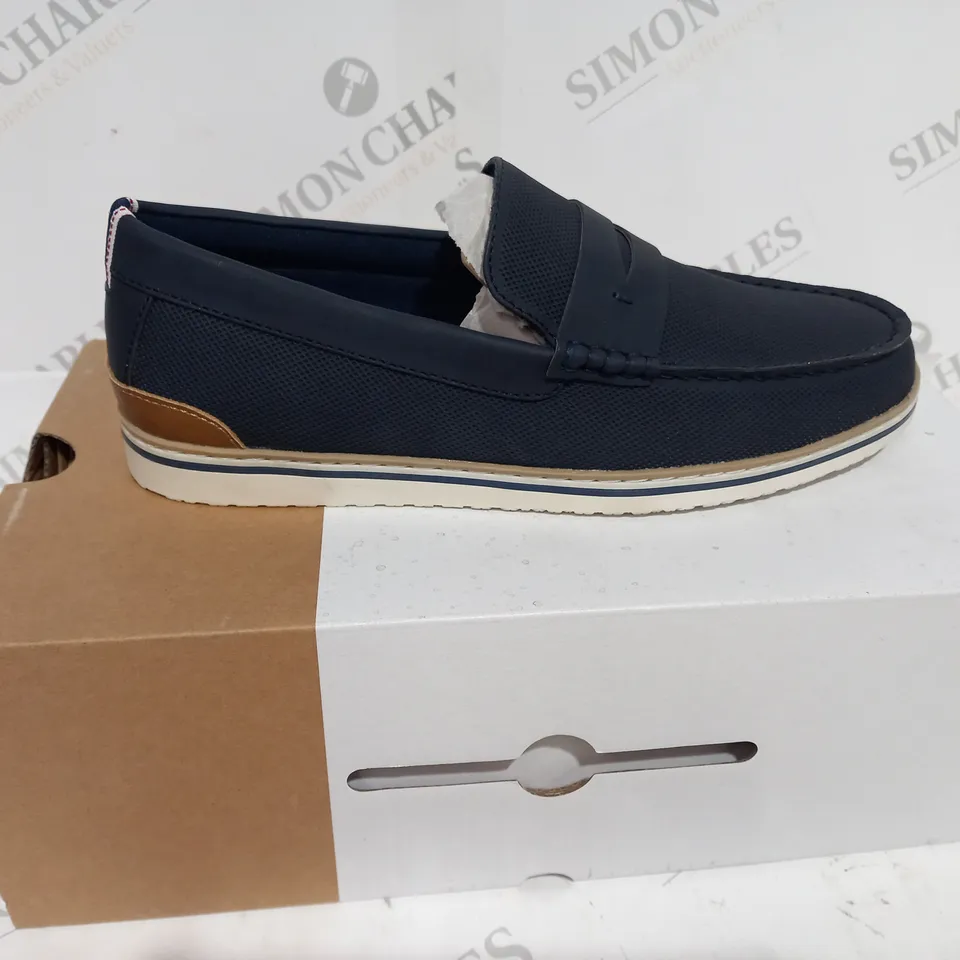 BOXED CALL IT SPRING VENANIEL NAVY BLUE LOAFER SHOE - SIZE 7 