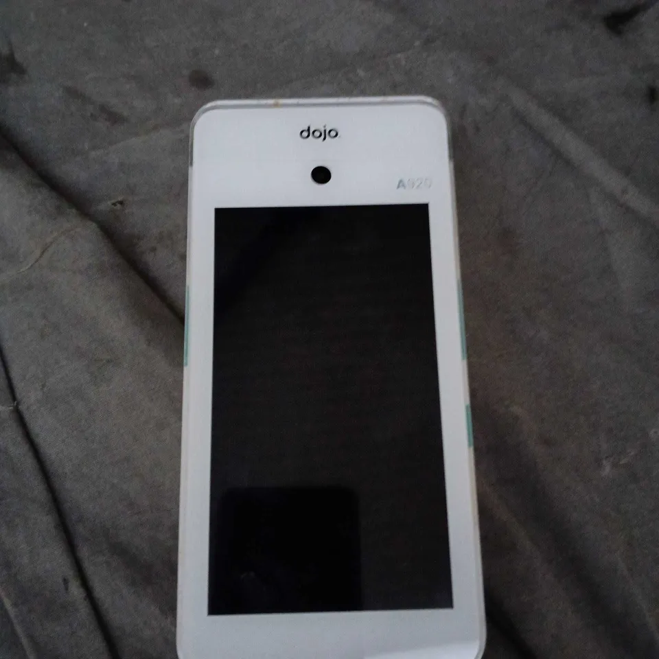 DOJO A920 CARD READER – WHITE 