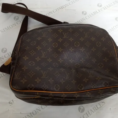 LOUIS VUITTON SHORT SHOULDER BAG