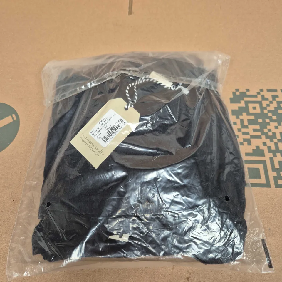 TURTLEDOVE LONDON ORGANIC COLLECTION PLAIN BLACK DUNGAREE – SIZE 3