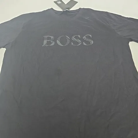 HUGO BOSS BLACK T‑SHIRT (BOSS LOGO) – MEN'S -SIZE XL