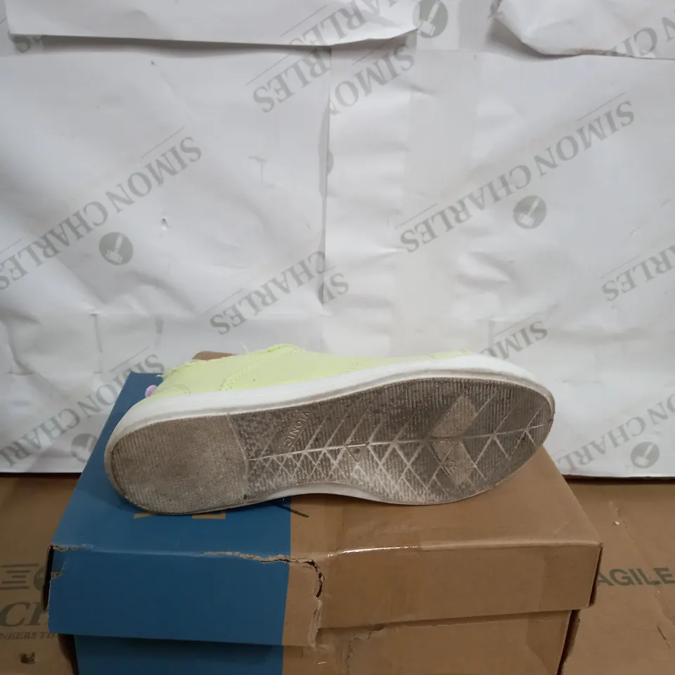 VIONIC VENICE PISMO LACE UP SHOE SIZE UNSPECIFIED