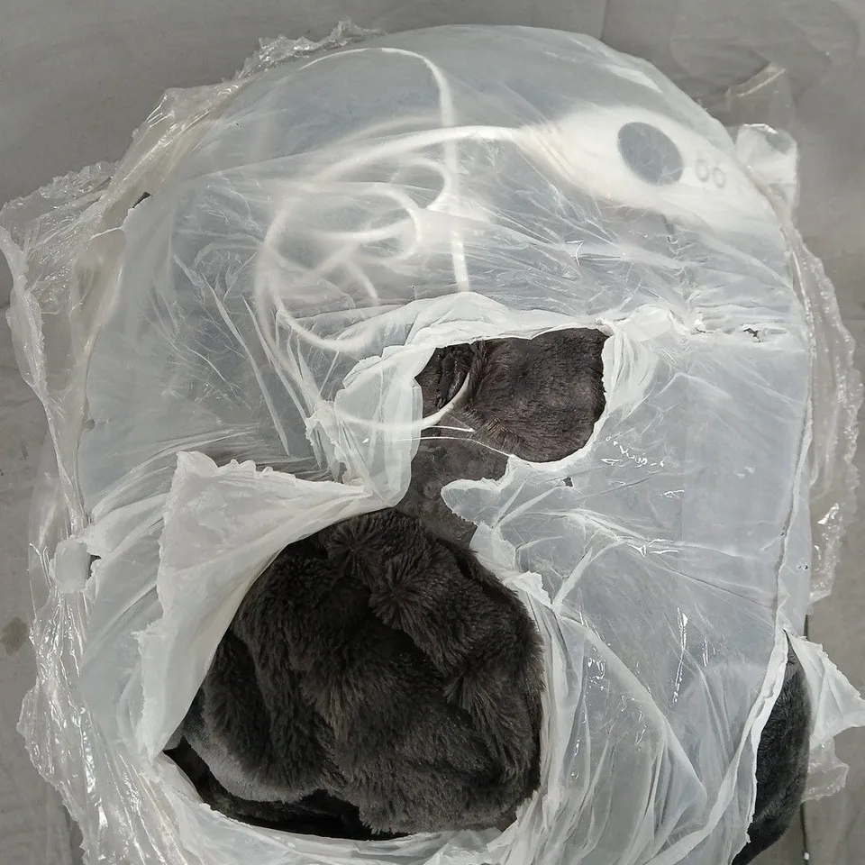 Cozee Home Family Sized Faux Fur & Velvet Heated Throw – Large