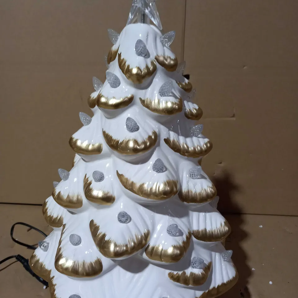 ANGEL PRE-LIT CIRCLING CHARACTER NOSTALGIC TREE