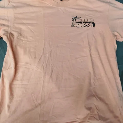 EDWIN SHORT SLEEVE T-SHIRT IN CORAL SIZE LARGE