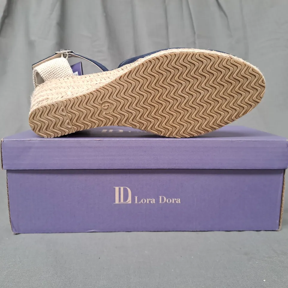 BOXED PAIR OF LORA DORA RHIANNA WEDGE SHOES IN NAVY UK SIZE 5