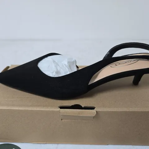 BOXED SPOT ON SHORT HEEL SHOES, BLACK - SIZE 8