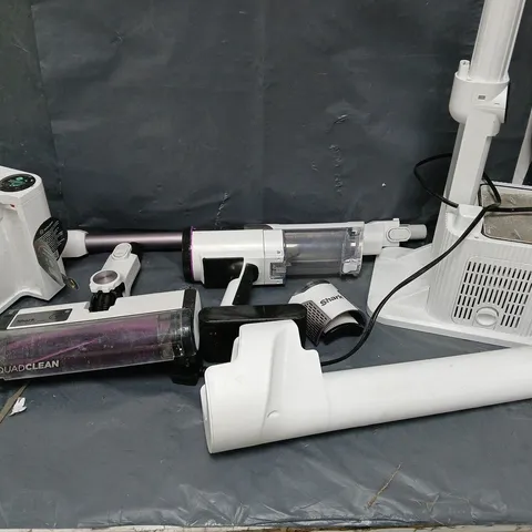 SHARK DETECT PRO CORDLESS VACUUM CLEANER WITH AUTO-EMPTY SYSTEM, 1.3L, IW3510UK - COLLECTION ONLY