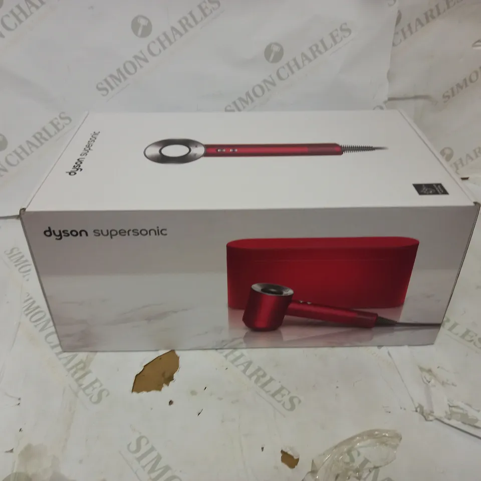 DYSON SUPERSONIC RED