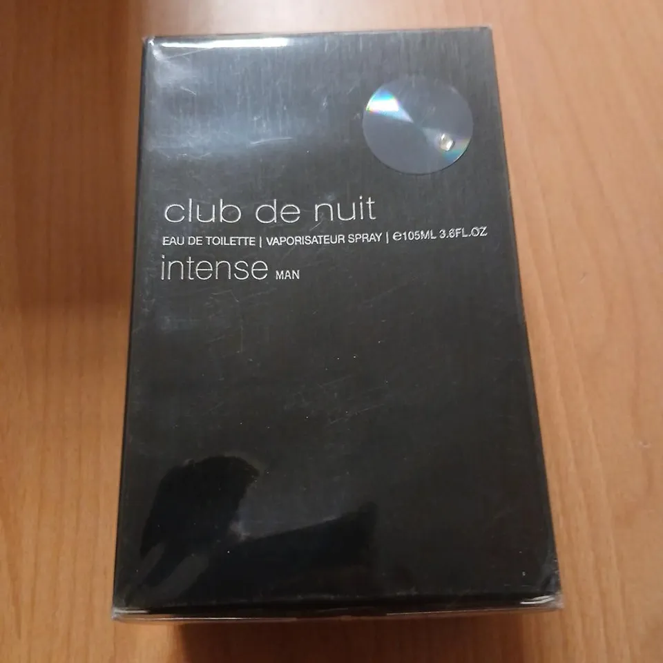 BOXED CLUB DE NUIT EAU DE TOILETTE INTENSE MAN 105ML