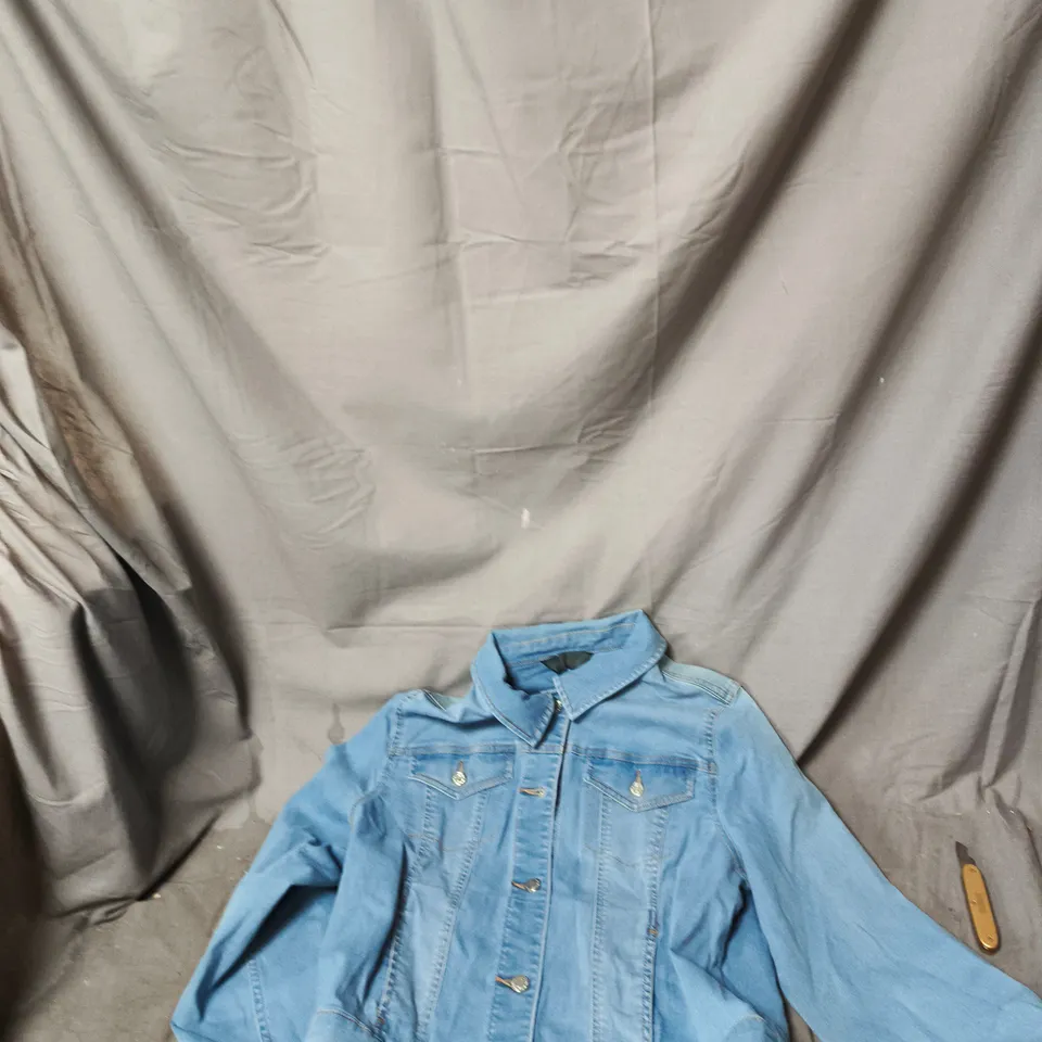 BOX OF APPROXIMATELY 10 RUTH LANGSFORD JEAN JACKETS 