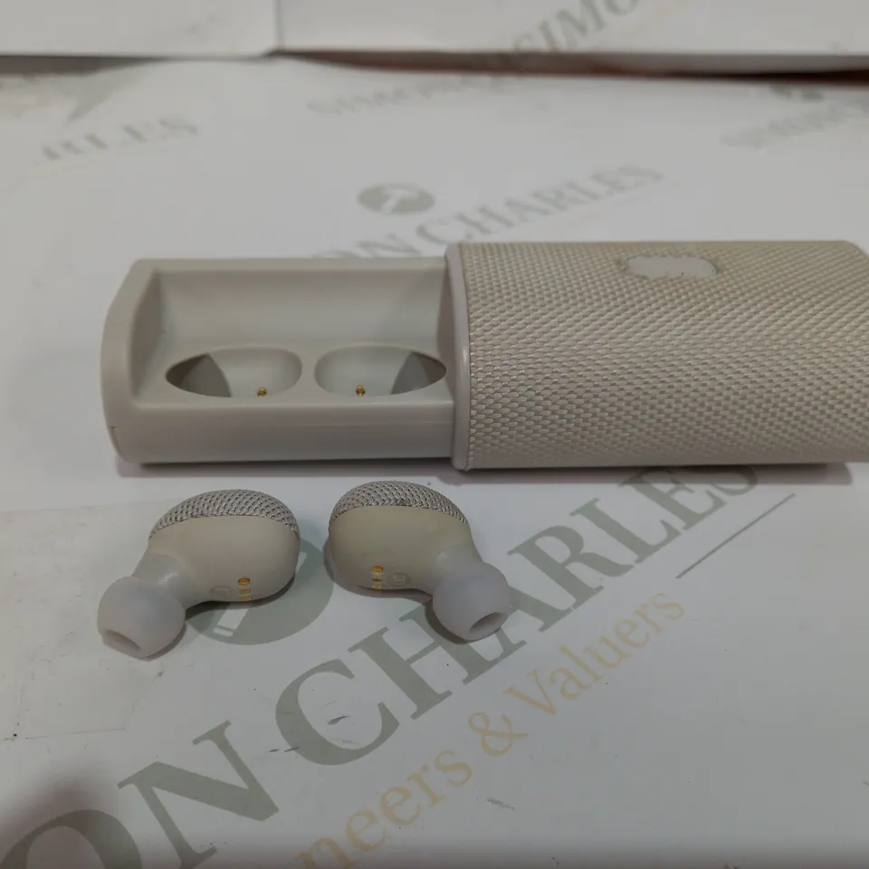 JQM MODEL HX-EP910 WIRELESS HEADPHONES