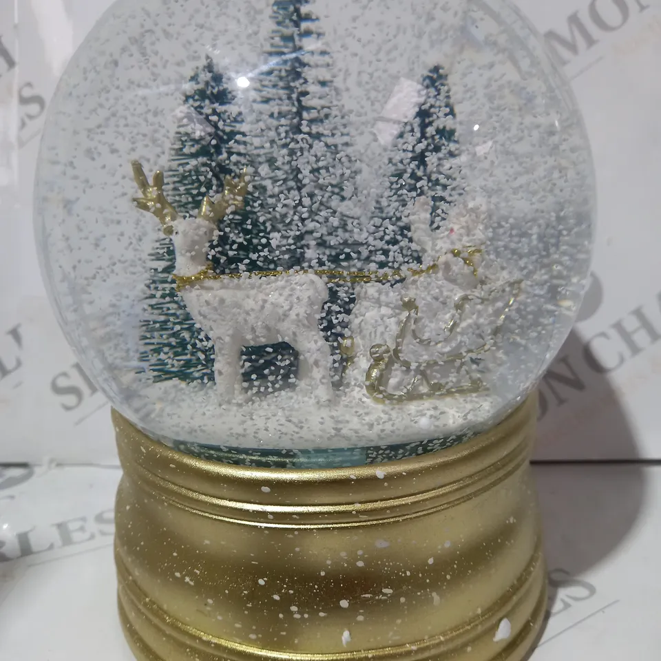 BOXED SANTA EXPRESS CHRISTMAS CHARACTER MUSICAL WATER SPINNER - SANTA