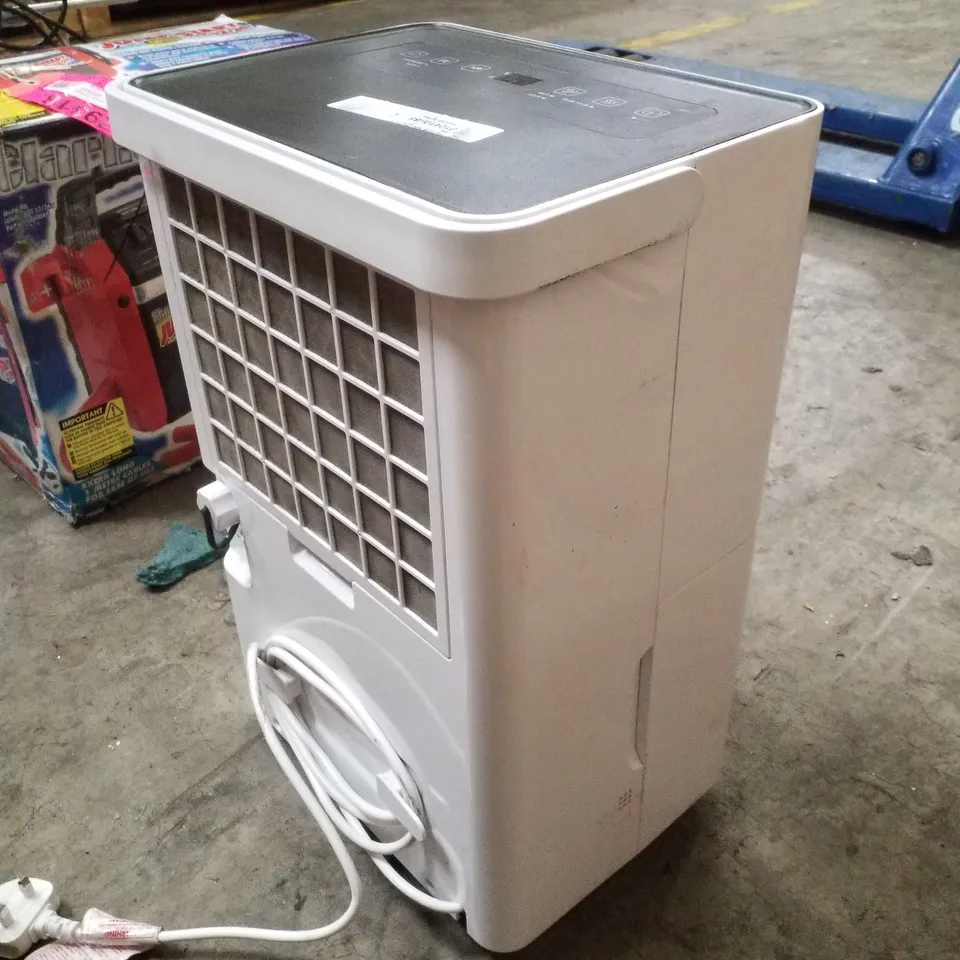 CLARKE DH30L 30 LITRE PORTABLE DEHUMIDIFIER 230V (R290 GAS)