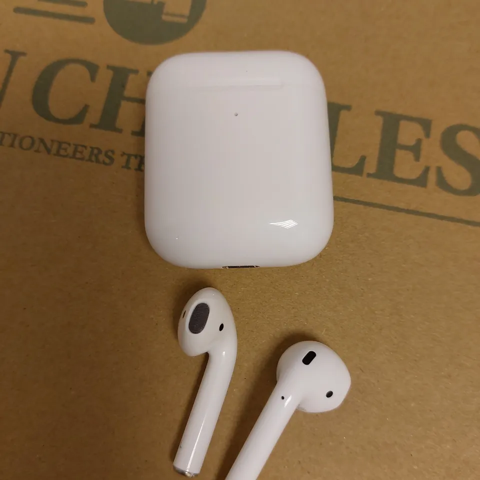 APPLE AIRPODS A1938
