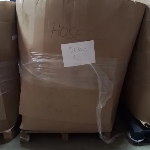 PALLET CONTAINING A LARGE QUANTITY OF HOSES