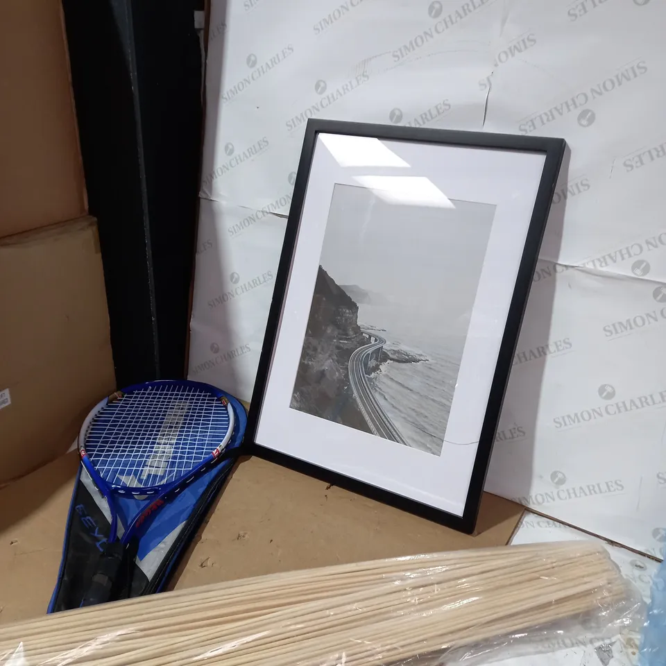 BOX OF APPROXIMATELY 10 ASSORTED HOUSEHOLD ITEMS TO INCLUDE REGAL TENNIS RACKET, DESIGNER FRAMED PRINT, SET OF WOOD EFFECT STAKES ETC