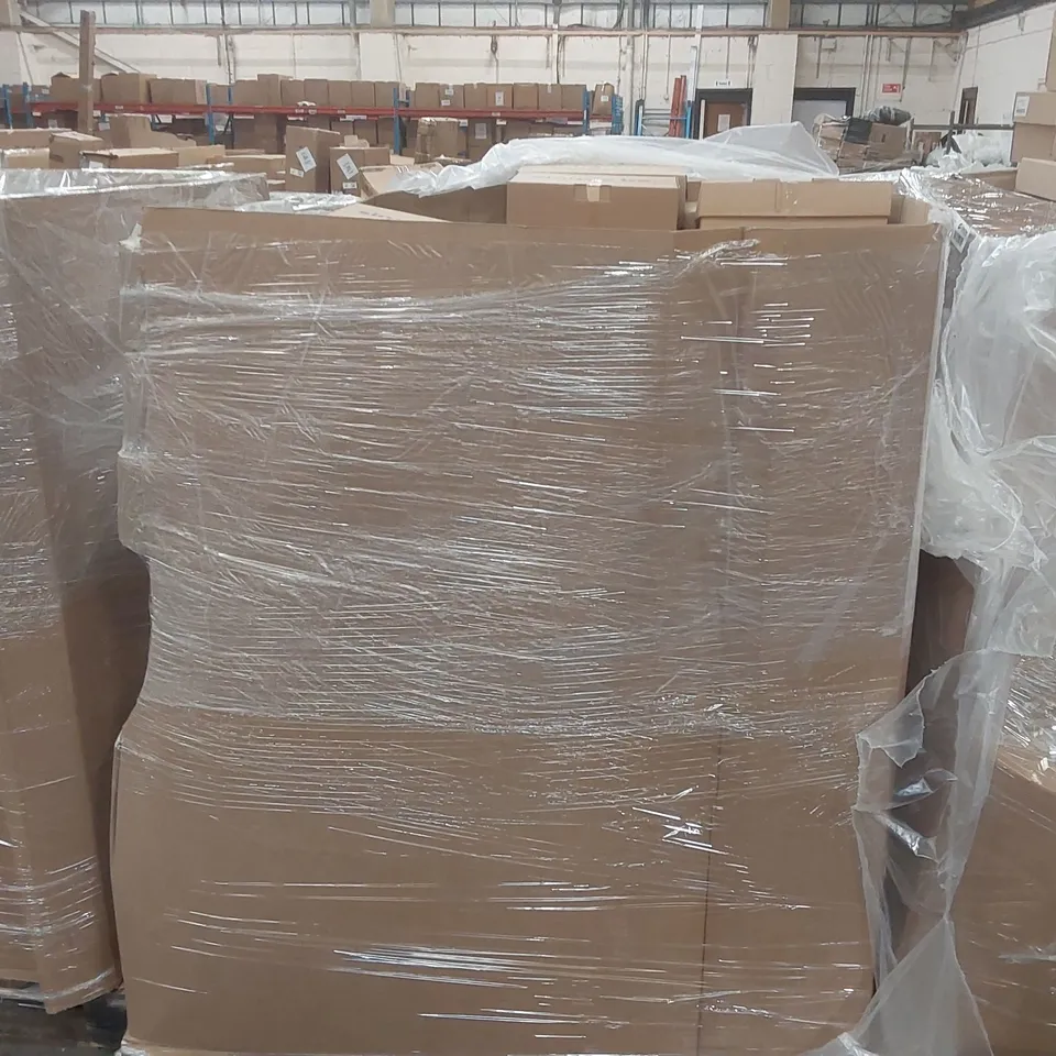 PALLET CONTAINING APPROXIMATELY 80x BRAND NEW DESIGNER SHOES INCLUDING: SIMPLY BE BROWN FLUFFY MULES WITH BACK STRAP, JD WILLIAMS SANDALS, JD WILLIAMS SHOES, SIMPLY BE SANDALS ECT