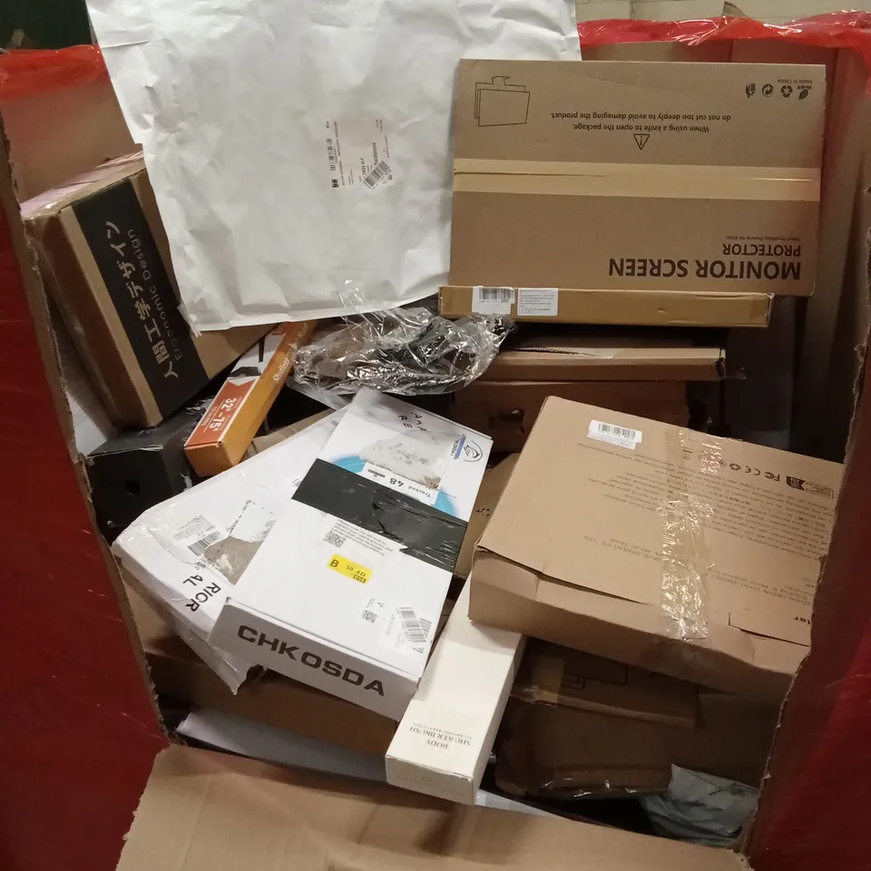 PALLET OF ASSORTED HOUSEHOLD GOODS AND PRODUCTS TO INCLUDE; COMFORT CUSHION, PAPER SHREDDER, TURNTABLE SYSTEM ETC
