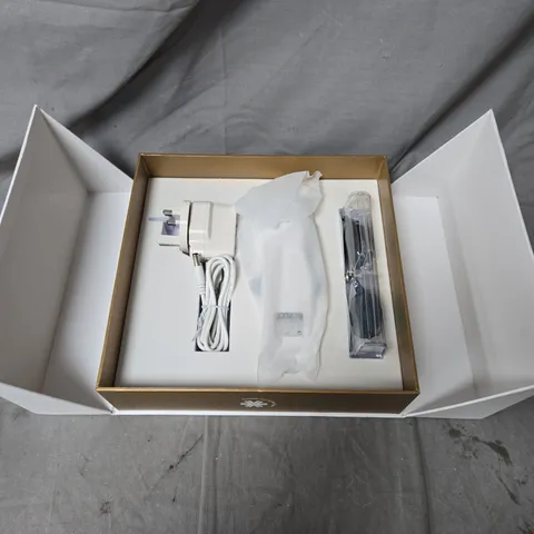 OPATRA LONDON DERMASONIC FACIAL DEVICE