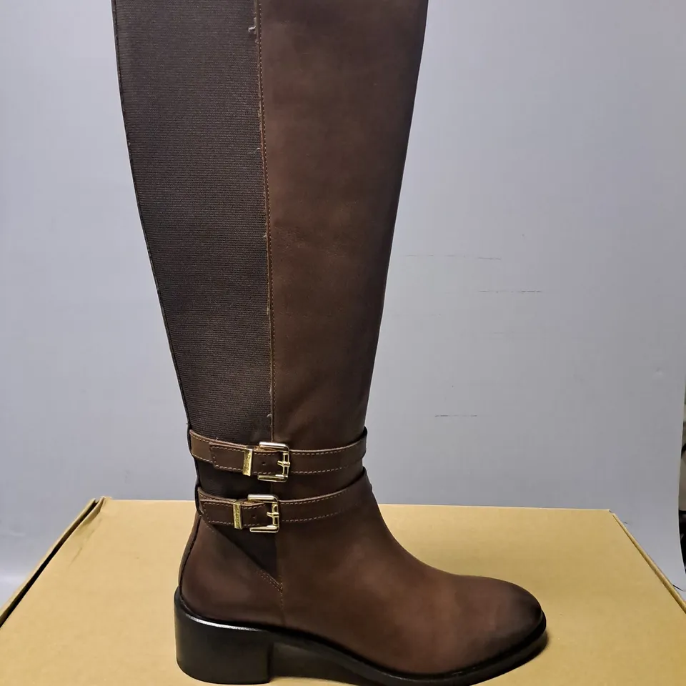 BOXED DUNE 509 TATTER BROWN LEATHER DOUBLE BUCKLE HIGH - SIZE 8