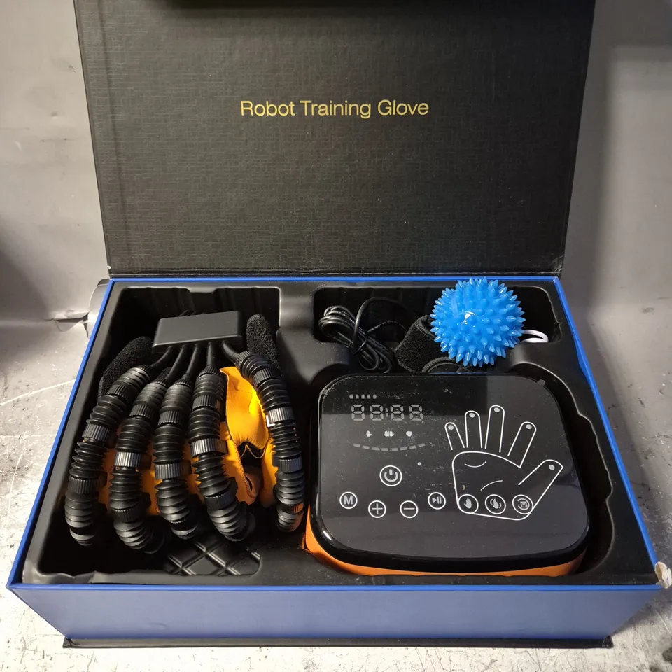 BOXED XIANG ROBOT TRAINING GLOVE 
