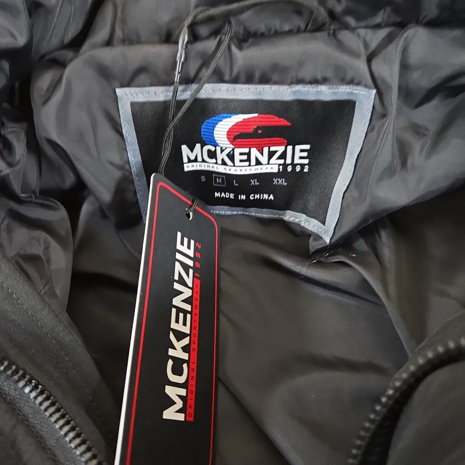 MCKENZIE PUFFER JACKET WITH FUR-TRIM HOOD – BLACK M