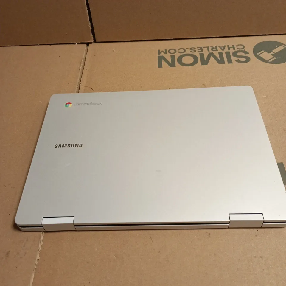 SAMSUNG CHROMEBOOK UNBOXED