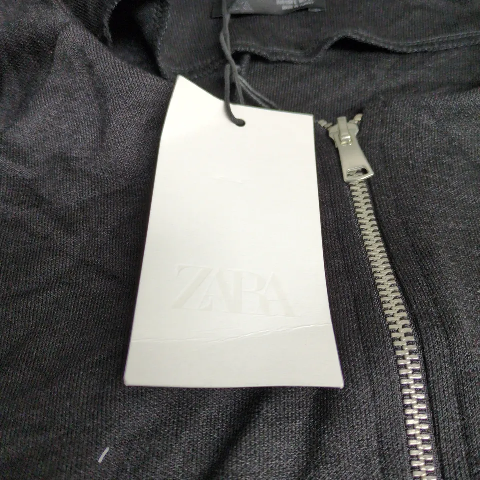 ZARA BLACK ZIP UP TOP LARGE WITH TAGS