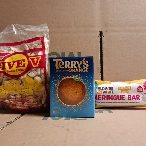 APPROXIMATELY 10 ASSORTED FOOD AND DRINK ITEMS TO INCLUDE MERINGUE BAR, TERRY'S CHOCOLATE ORANGE, ETC