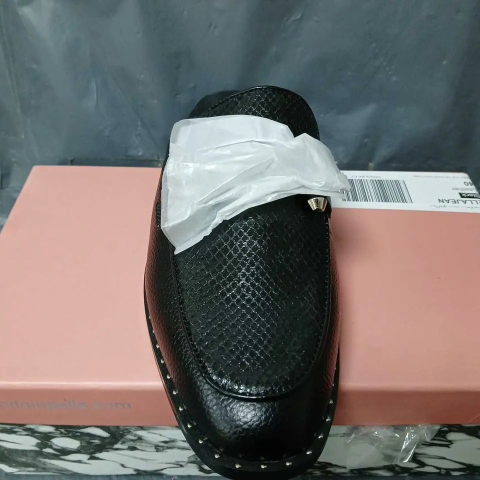 BOXED MODA IN PELLE ELLAJEAN LOAFER IN BLACK - SIZE 40