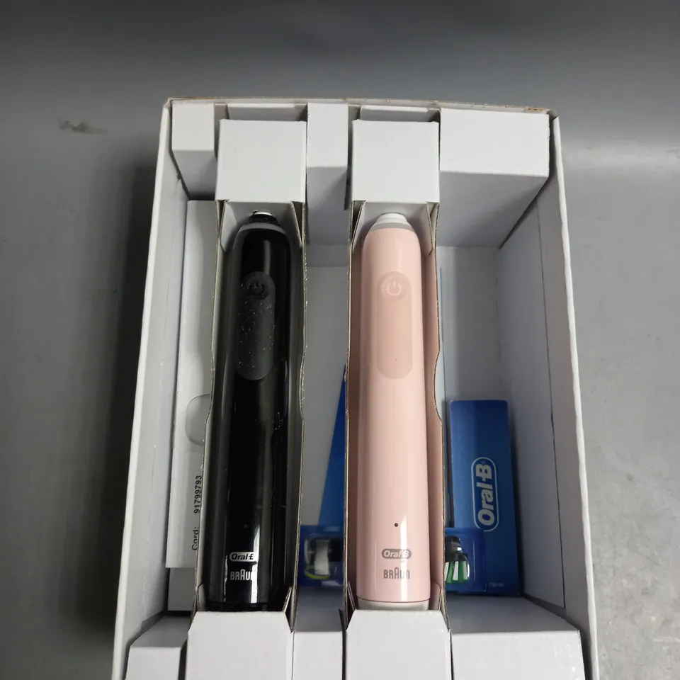 BOXED ORAL B PRO 3 3900 ELECTRONIC TOOTHBRUSH GIFT EDITION