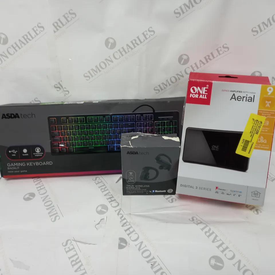 APPROXIMATELY 20 ASSORTED ITEMS TO INCLUDE GAMING KEYBOARD, HDTV INDOOR AERIAL, WIRELESS EARBUDS ETC. 