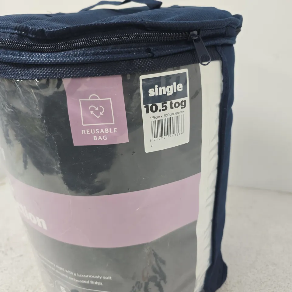 SILENTNIGHT LUXURY HOTEL COLLECTION DUVET – SINGLE, 10.5 TOG