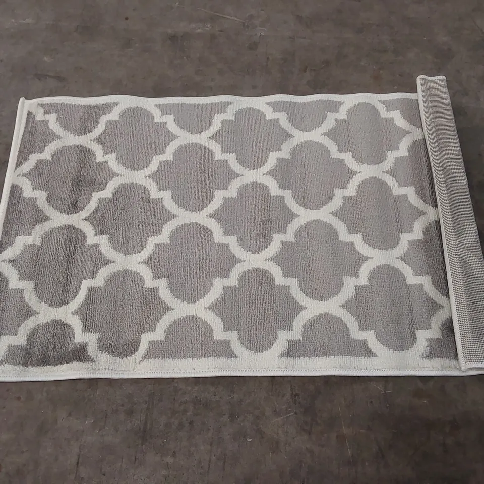 BRAND NEW BAGGED PACO HOME SINAI RUG - 100 x 60cm