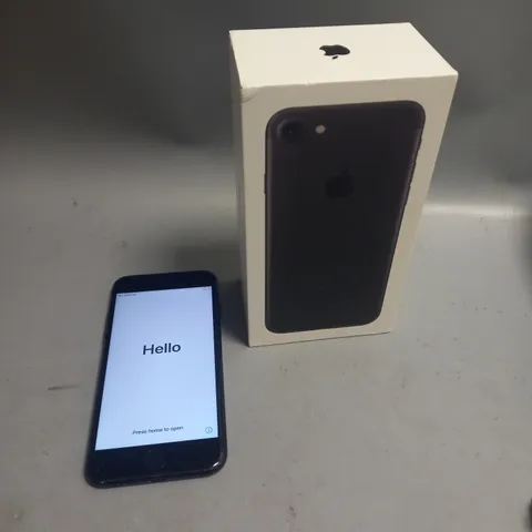 BOXED APPLE IPHONE 7 BLACK 32GB