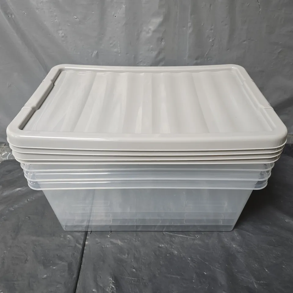 4 CLEAR STORAGE TUBS WITH LIDS