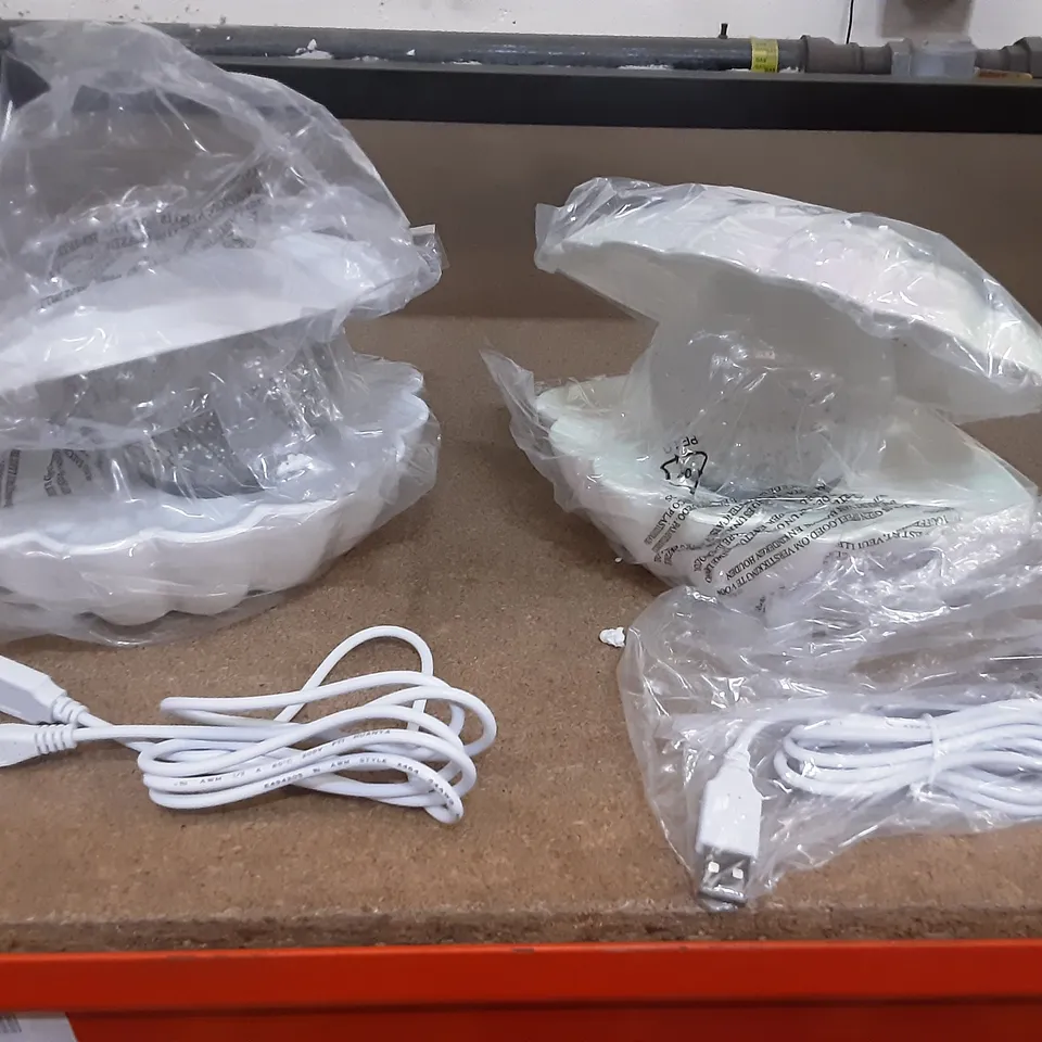 2 BOXED SENSE AROMA SEA SHELL LED COLOUR CHANGING LAMP