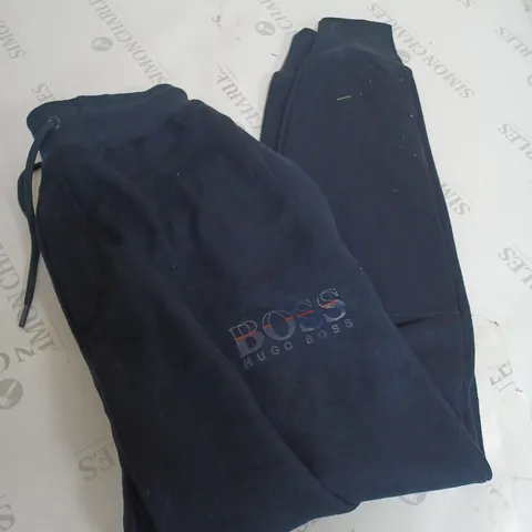 HUGO BOSS TIGHT FIT JOGGERS SIZE M
