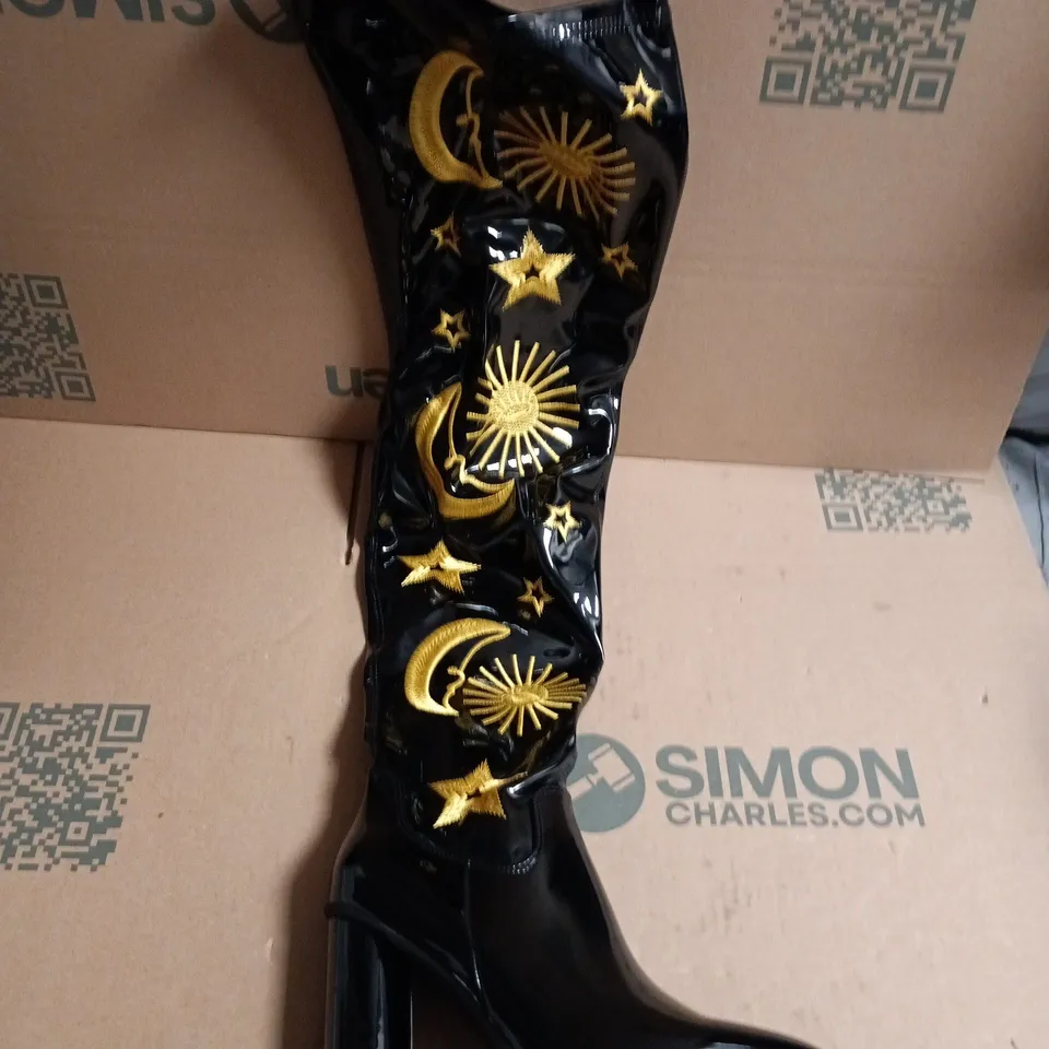 BOXED KOI ASTRID GOLD STAR AND MOON LONG BOOTS – UK 6