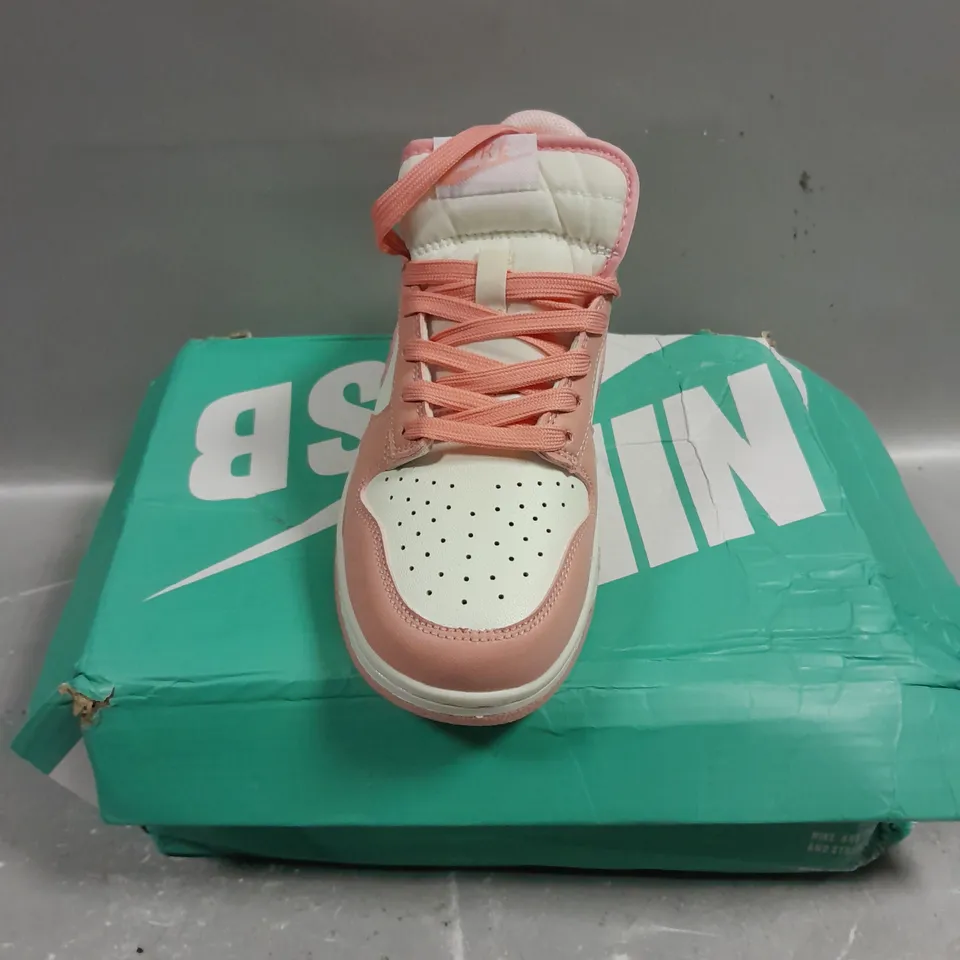 BOXED PAIR OF NIKE LACE UP TRAINERS IN PINK/WHITE - 4.5