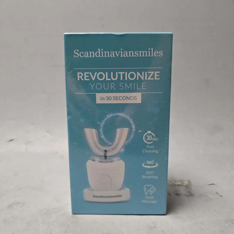 SEALED SCANDINAVIAN SMILES REVOLUTIONIZE YOUR SMILE IN 30 SECONDS 