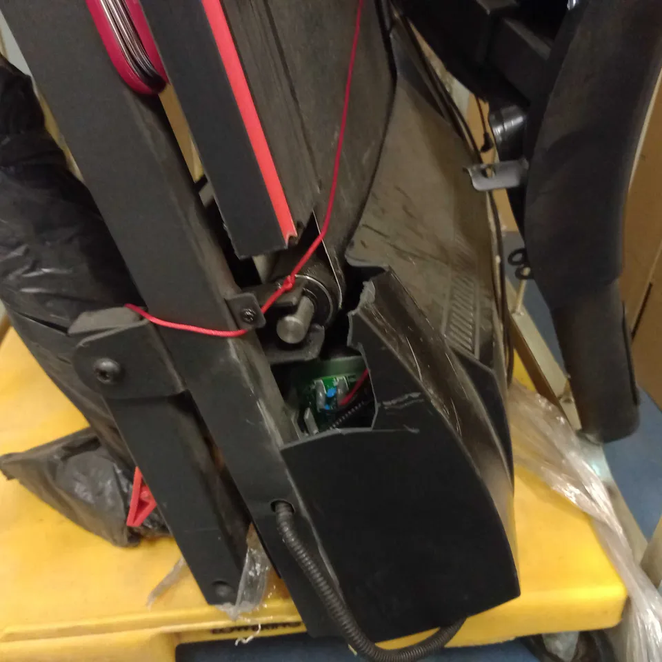 PREMIER FIT T330 RUNNING MACHINE (TRACK ONLY) - DAMAGED AND PARTS MISSING