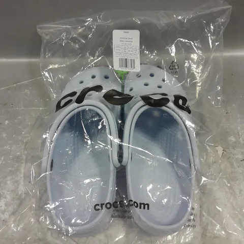 PAIR OF CROCS SHOES IN MINERAL BLUE SIZE UK M6/W7