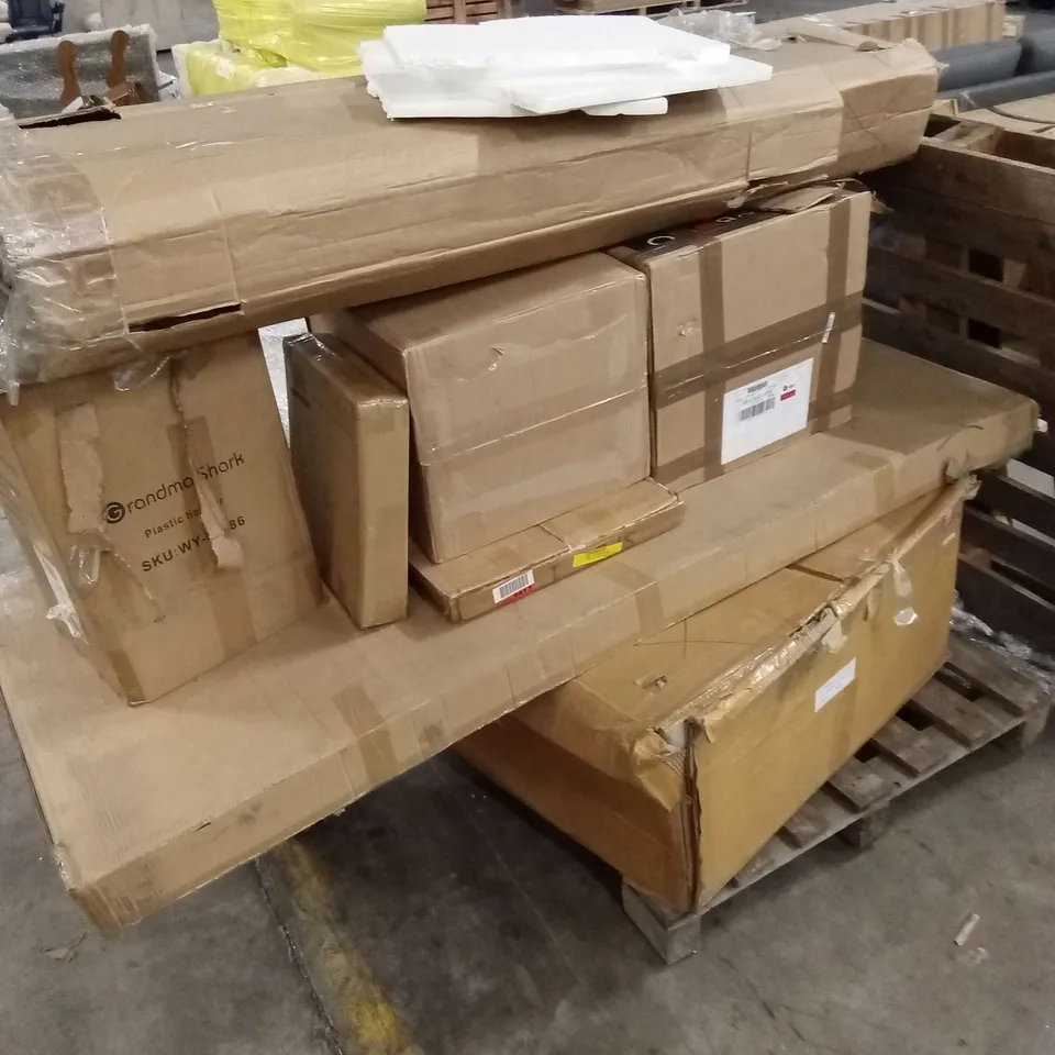 PALLET OF ASSORTED INCOMPLETE DESIGNER FURNITURE AND FURNITURE PARTS