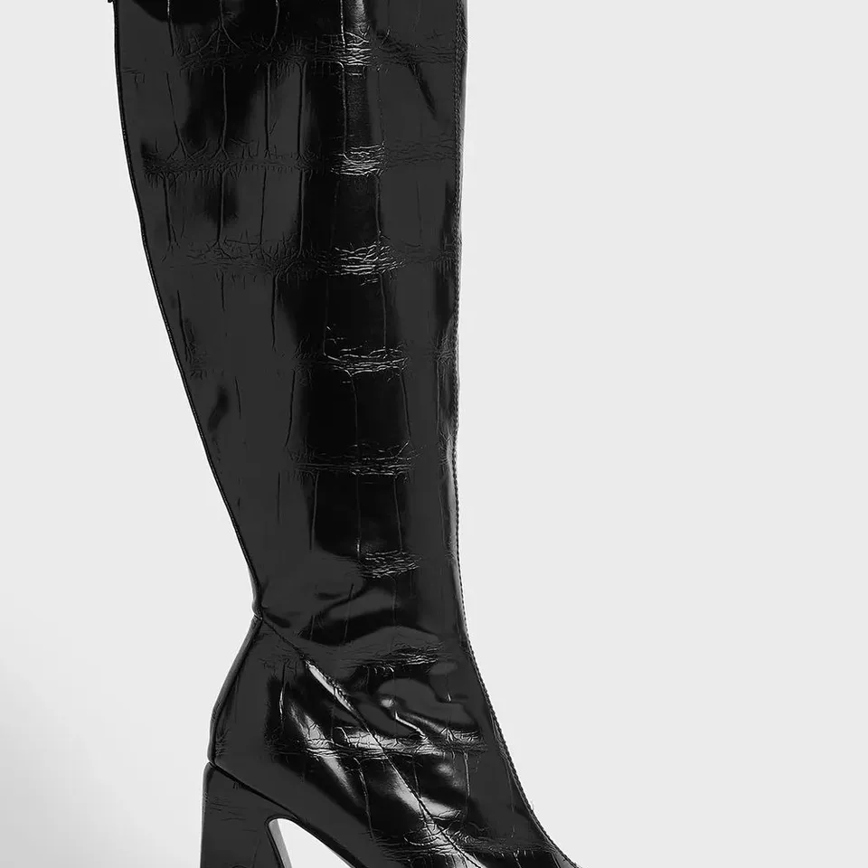 BRAND NEW BOXED KILLSTAR MIDNIGHT STROLL BOOTS - BLACK - SIZE 6