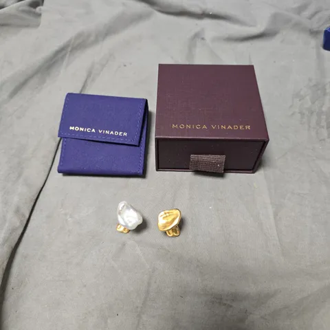 MONICA VINADER AMY POWNEY KESHI PEARL ASYMMETRIC CUFFLINKS
