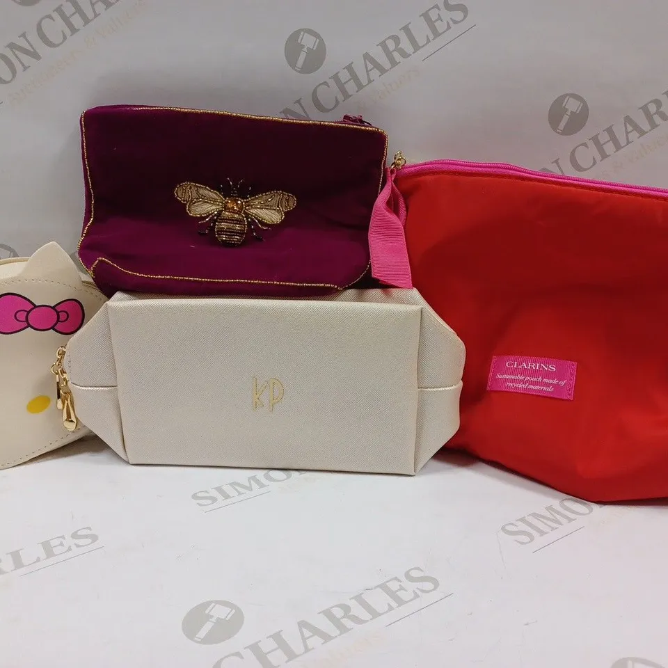 APPROXIMATELY 20 ASSORTED ITEMS TO INCLUDE MAKEUP BAGS AND PURSES 