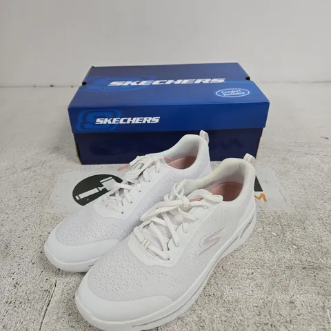 SKECHERS ARCH FIT WOMEN'S WHITE SNEAKERS – UK 7 (US 10)